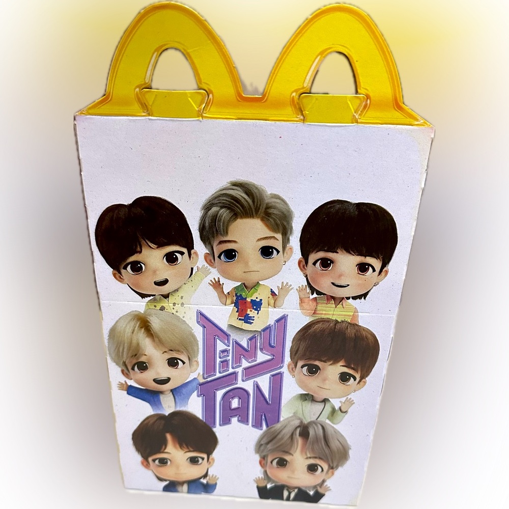 2025 MCDONALDS TINY TAN BTS BOY BAND HAPPY MEAL BOX ONLY EMPTY PROMOTION PREMIUM